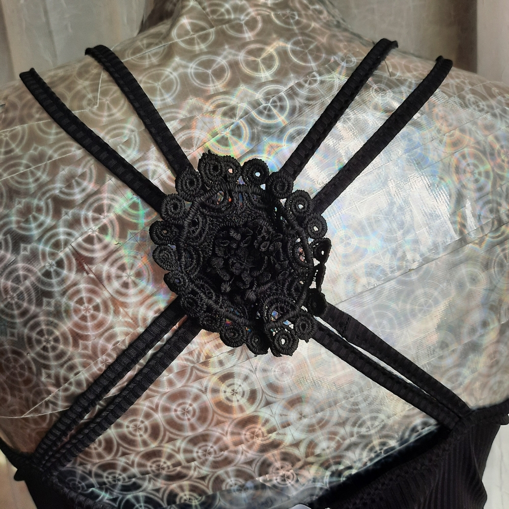 Rosegal Flirty Appliqué Razor Back Bralette 1X - Picture 6 of 11